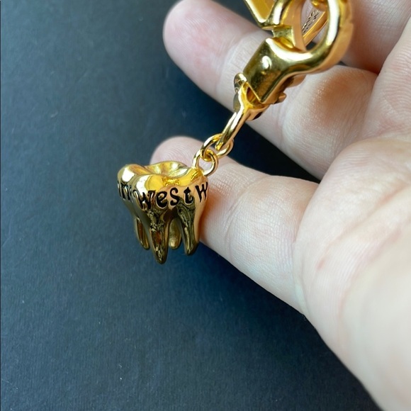 VIVIENNE WESTWOOD Gold Double Chain Bracelet with Tooth Charm - Picture 4 of 7